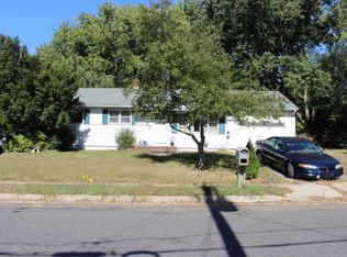6 Lawrence Ave, Howell, NJ 07731