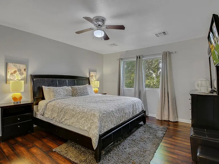 1705 Scotia Ln — Photo 8