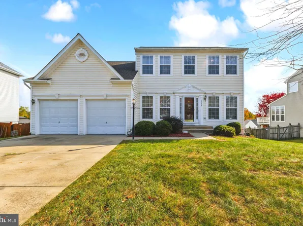 2788 Myrtlewood Dr, Dumfries, VA 22026