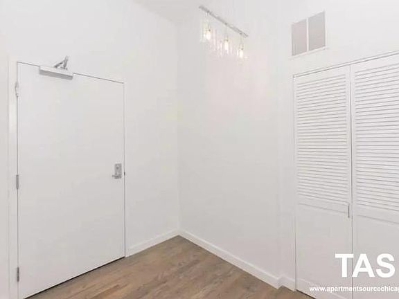 3rd image of 630 W Lake St #303