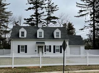 74 Split Rock Rd, Syosset, NY 11791