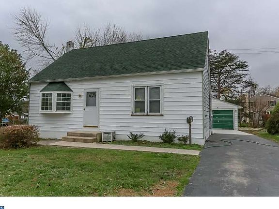 2nd image of 4108 Woodland Ave