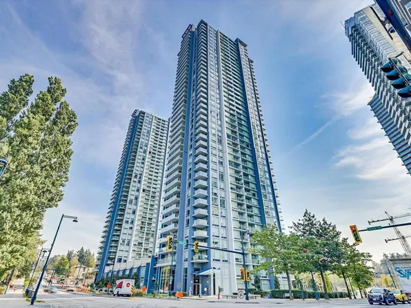 13696 100th Ave #2805, Surrey, BC V3T 0L5