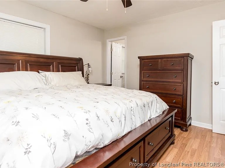 413 Langdon St — Photo 17
