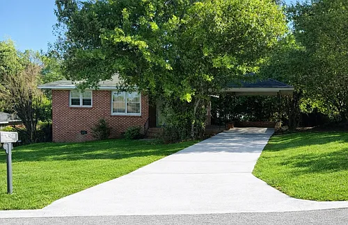 4212 Metro Way Photo 1