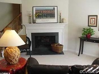 5th image of 76 Dehaven Dr