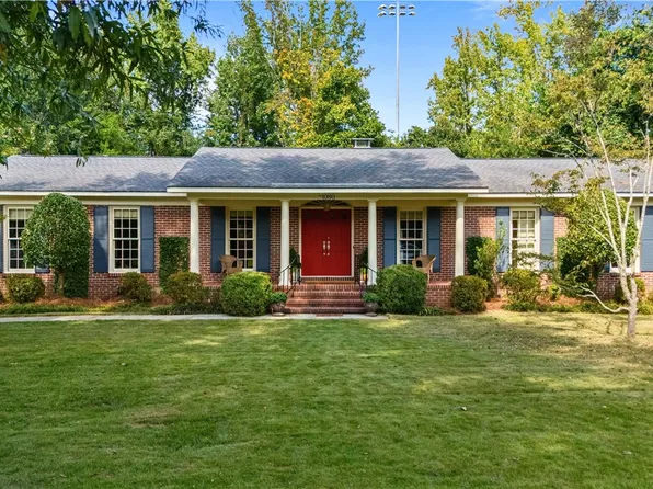 1080 Terrace Acres Dr, Auburn, AL 36830