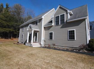 70 Barbara Ln, Hudson, NH 03051