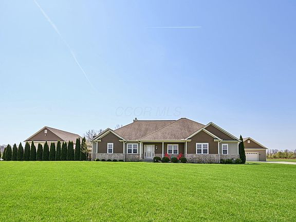 3rd image of 15340 Robins Rd
