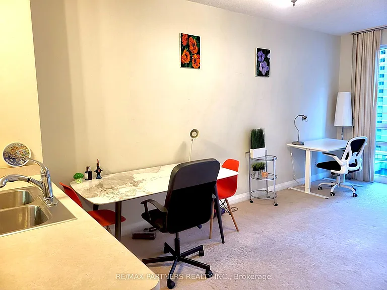 1121 Bay St #908 — Photo 8