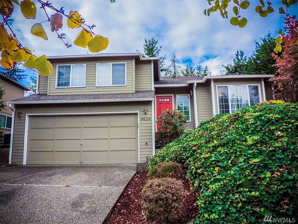 1st image of 3010 Larkspur Dr