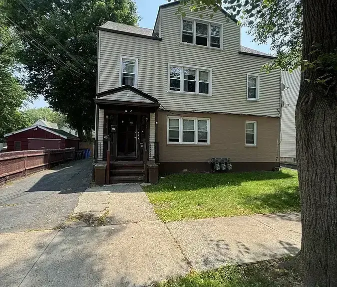 35 Goodyear St #1 — Photo 10