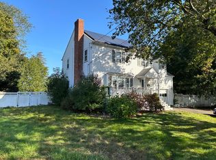 81 Bacon St, Natick, MA 01760
