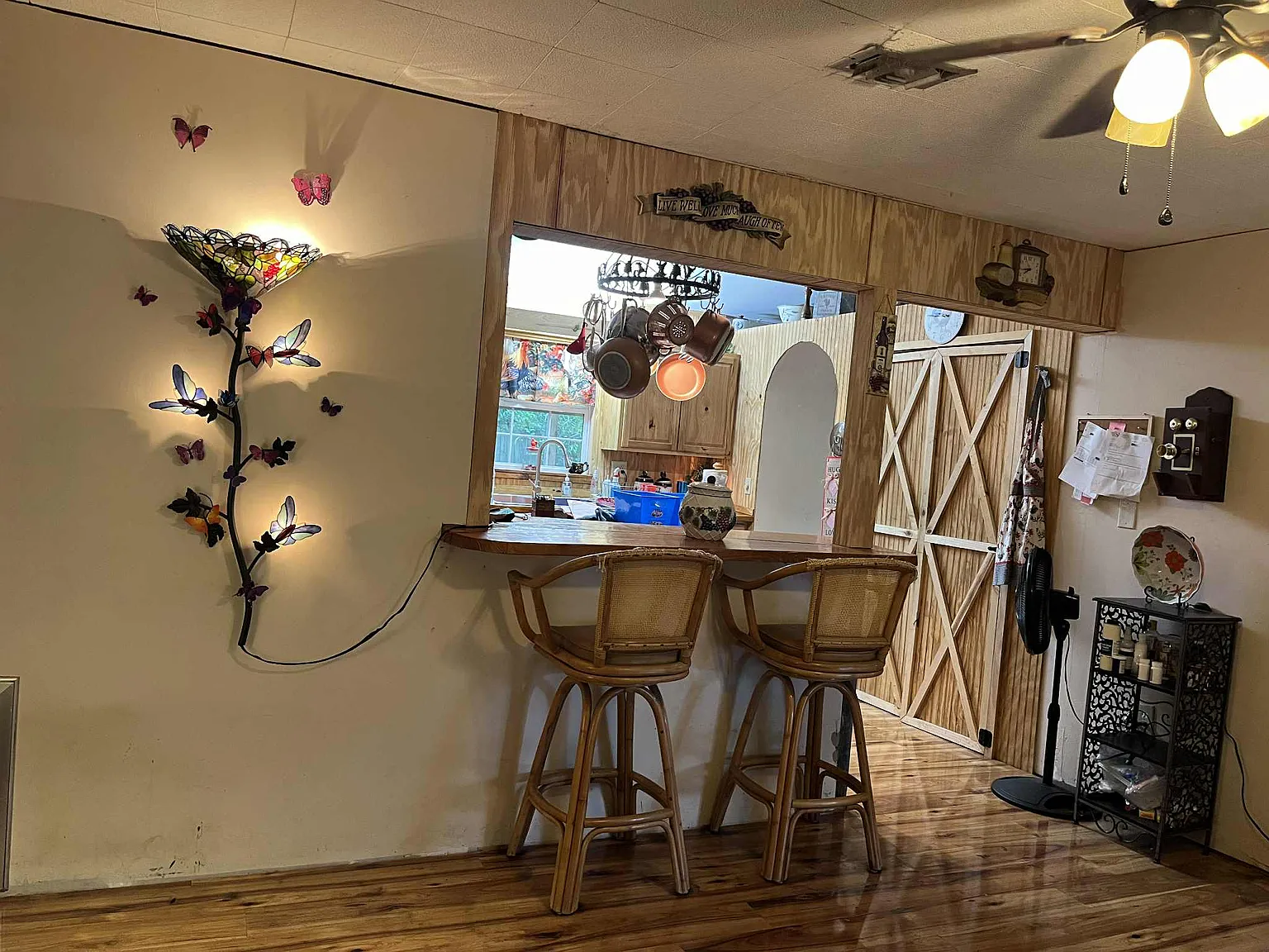 3 bed, 1845 sqft, $2,300 — Photo 4