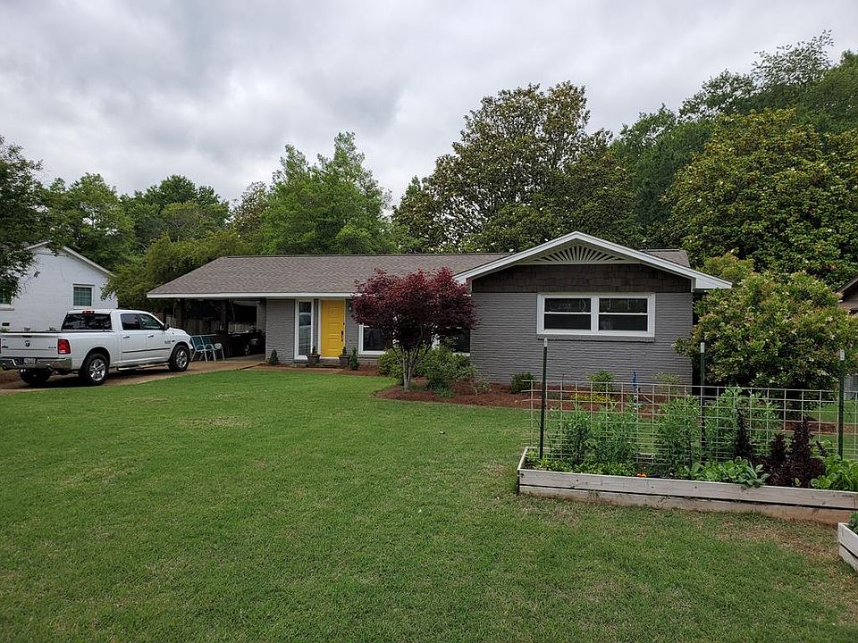 1st image of 406 Palisade Dr
