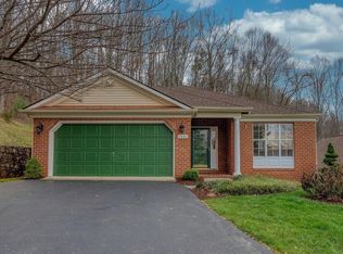 5860 Penn Forest Pl, Roanoke, VA 24018