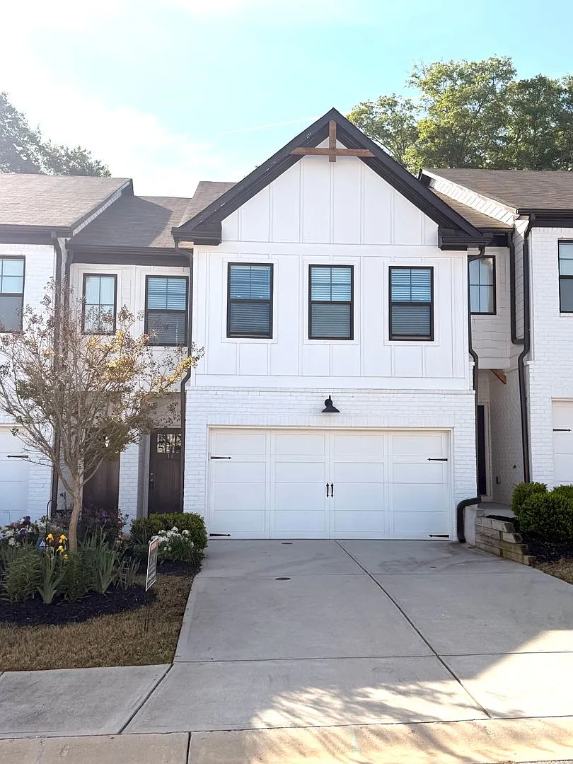 Unwind in Winder, with a Beautiful 3 Bed 2.5 Bath Townhome! — Photo 1