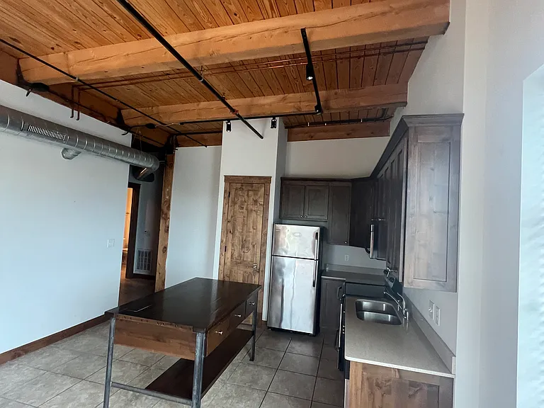 Waukesha Lofts — Photo 32
