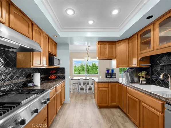 1325 Shadow Ln #122, Fullerton, CA 92831