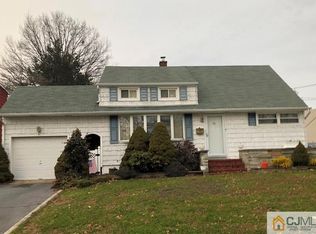 26 Bender Ave, Iselin, NJ 08830