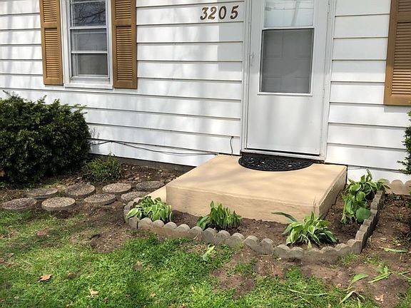 2nd image of 3205 48th Ave
