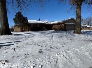 16 Ridgewood Rd, Fort Madison, IA 52627