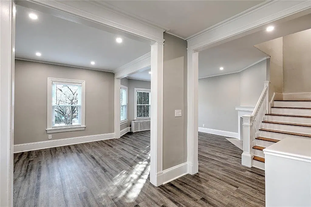 4 bed, 2.5 bath, 2300 sqft, $4,500 — Photo 4
