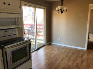 1223 E Highland Acres Rd, Bismarck, ND 58501