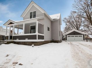 176 W 13th St, Holland, MI 49423