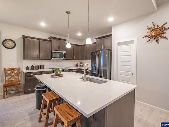 4th image of 6351 NE Ramble St