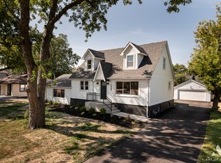7930 Lockwood Ave, Burbank, IL