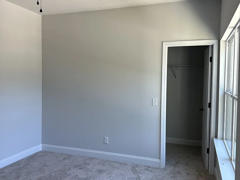 297 W East Smith Rd — Photo 20