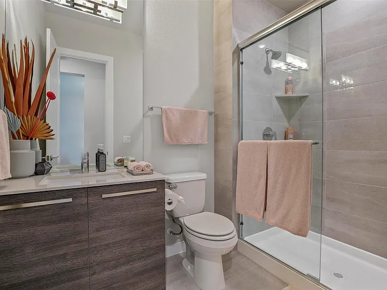 5322 Statesman Ln — Photo 17