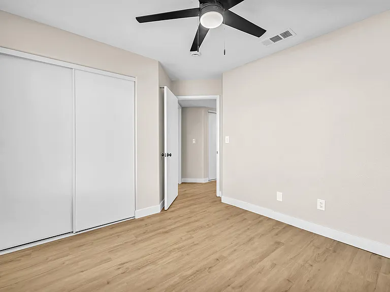 4201 Blarney Ln #103 — Photo 17