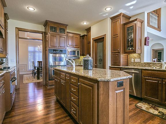 4th image of 3545 Horseshoe Bend Ct