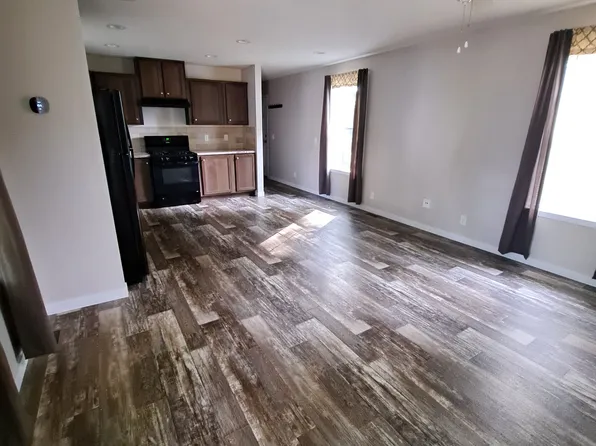 8895 Briarwood Ave, Kalamazoo, MI 49009