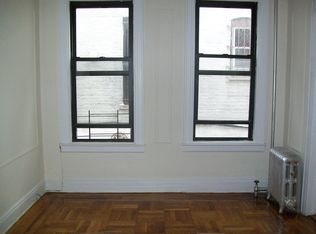 2309 33rd St APT 1R, Astoria, NY 11105