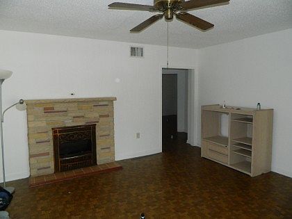 3rd image of 1110 Sunrise Blvd