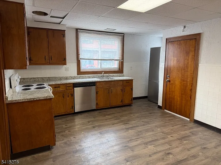 59 Walnut St #1 — Photo 7