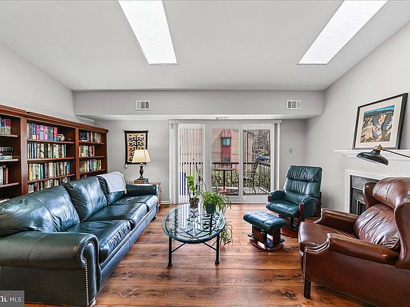4th image of 76 Le Forge Ct #76