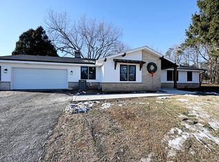 2115 Genesee St, Delafield, WI 53018