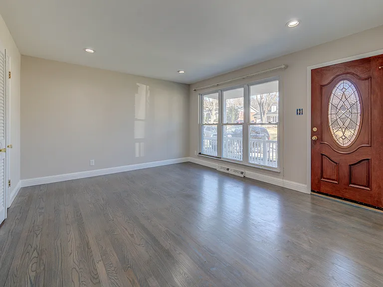 16 Fircrest Ln — Photo 10