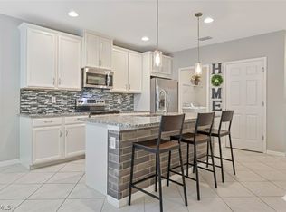 4390 Dutchess Park Rd, Fort Myers, FL 33916