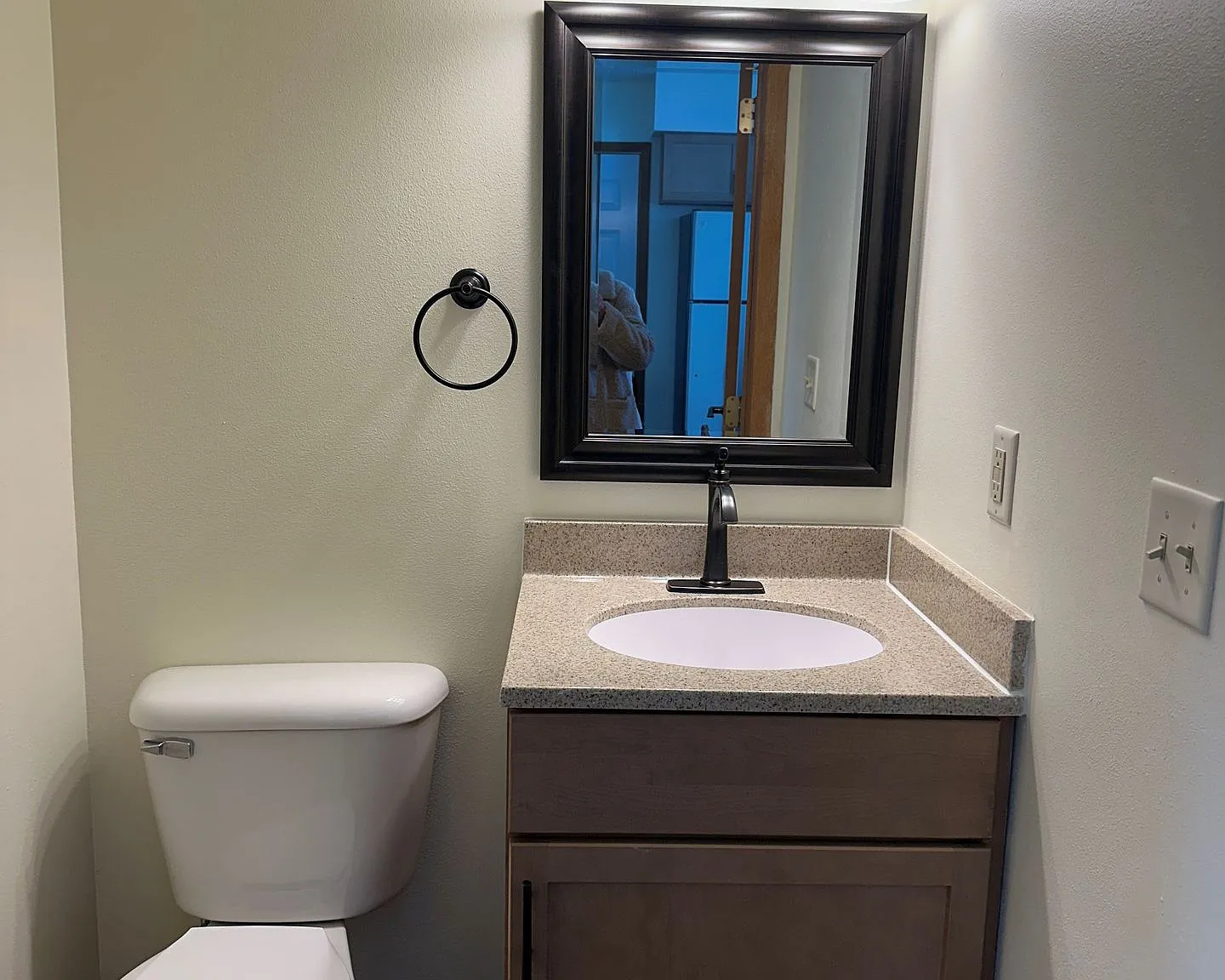 Oakwood Road Duplexes — Photo 4
