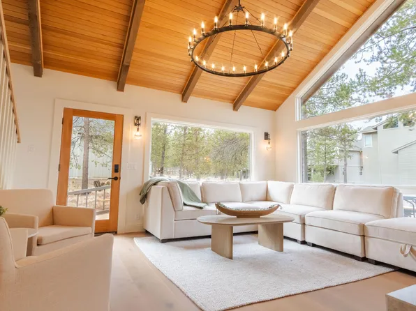 17898 Acer Ln #9, Bend, OR 97707