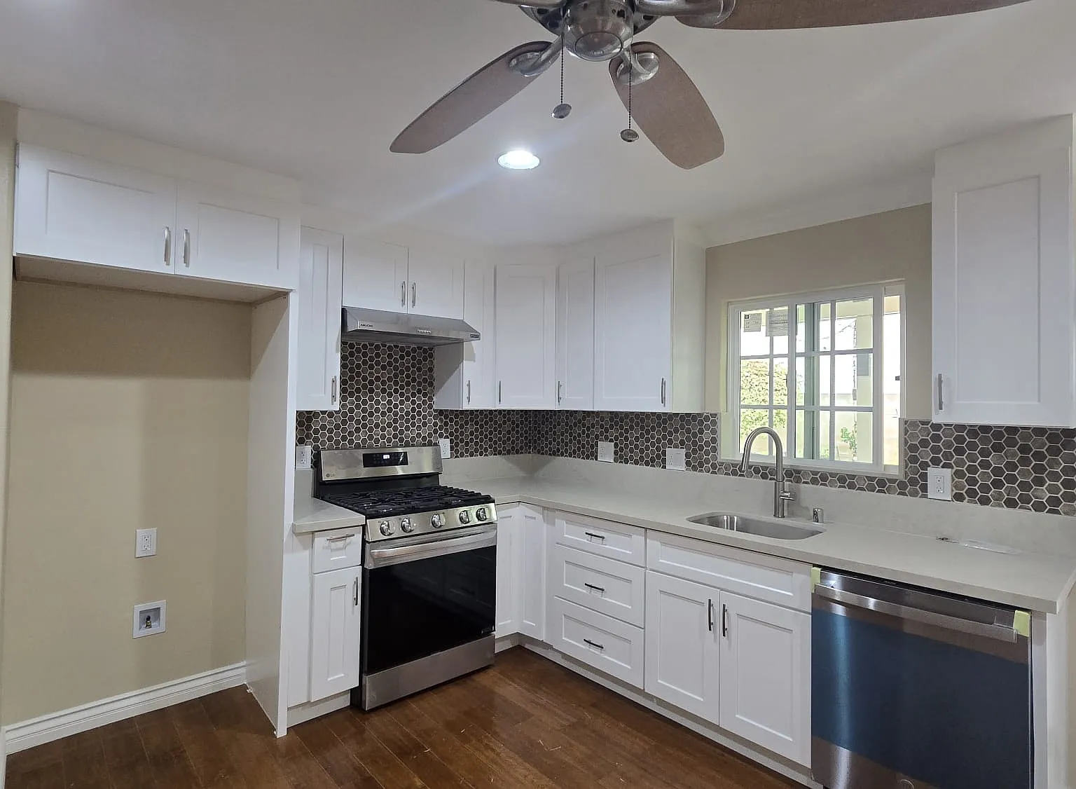 1 bed, 2579 sqft, $2,500 — Photo 4