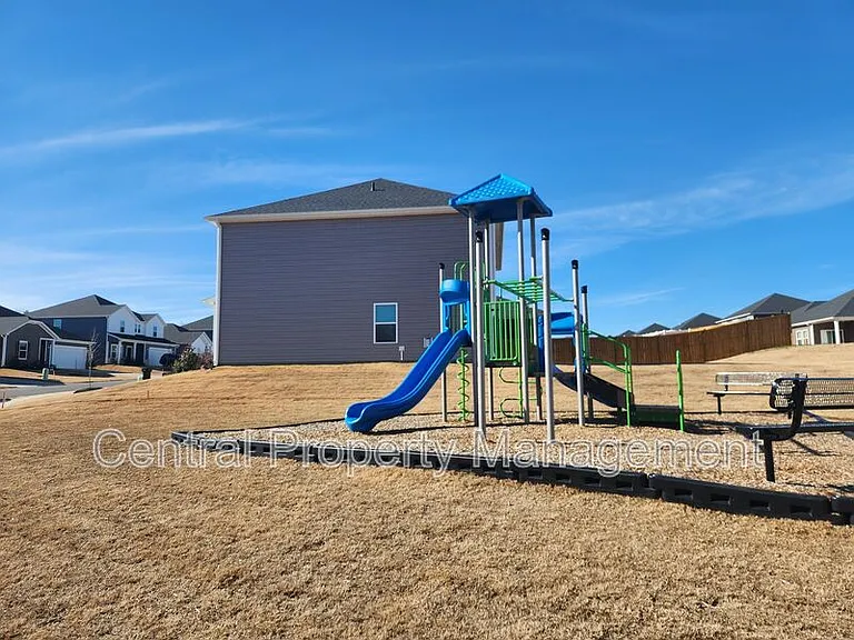 628 Orsman Trl — Photo 28