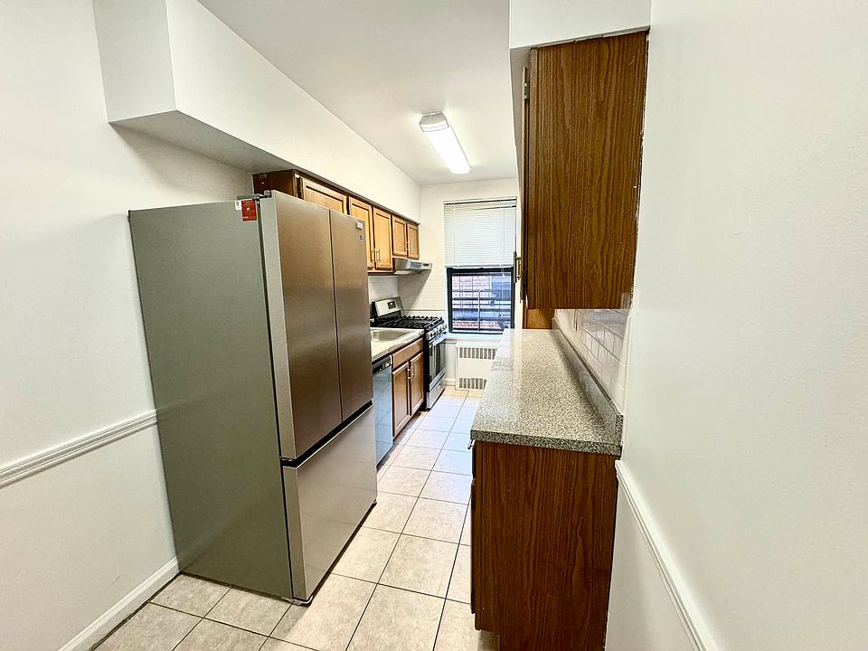 1st image of 2519 30th Dr APT 3R