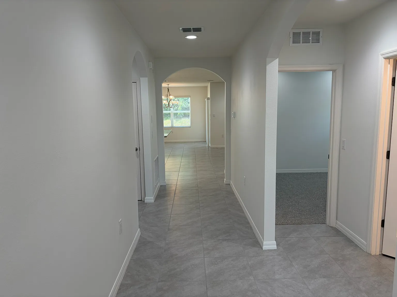 3 bed, 1706 sqft, $2,500 — Photo 3