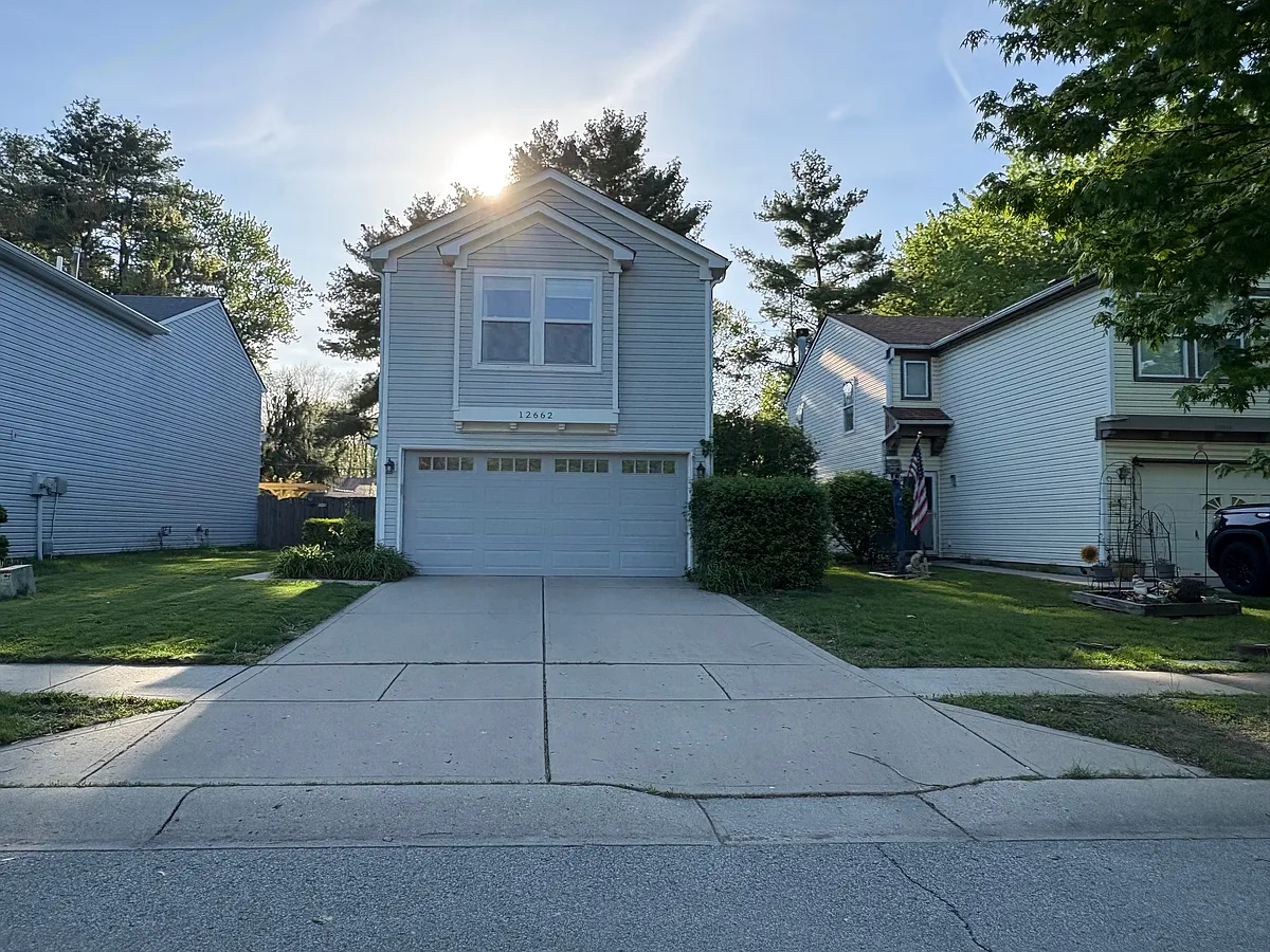 Building Photo - 12662 Crescent Dr
